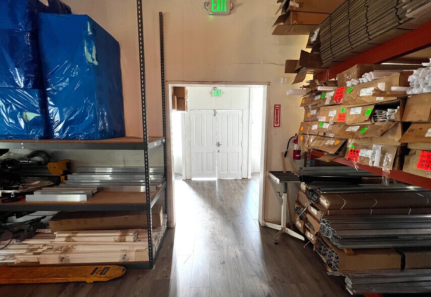 More Photos Of , Los Angeles Flex For Sale