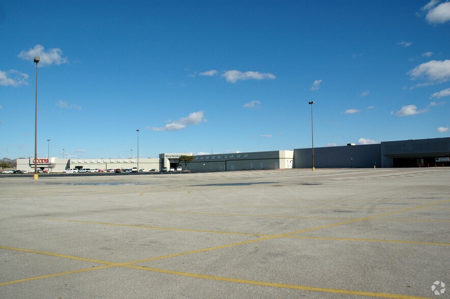 More Photos Of 3500 W 7th Ave, Corsicana Unknown For Lease