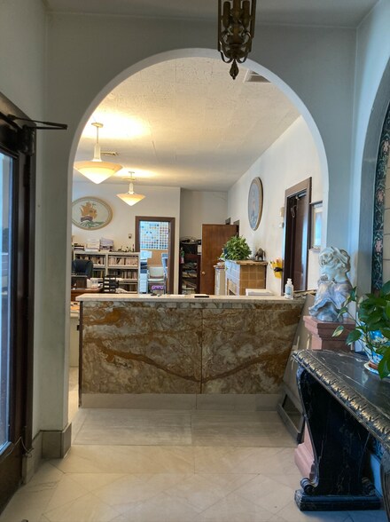 More Photos Of 1085 E Delavan Ave, Buffalo Warehouse For Sale