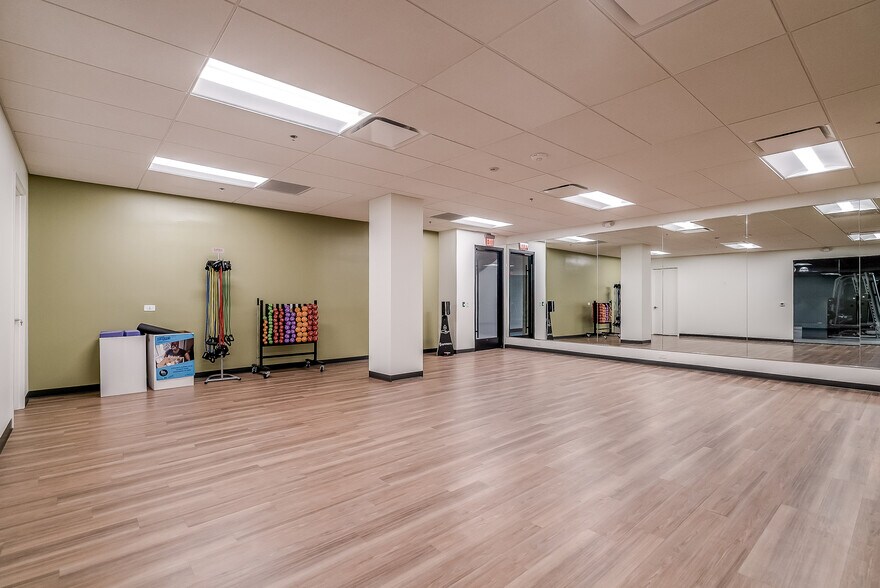 More Photos Of 555 E North Ln, Conshohocken Unknown For Lease