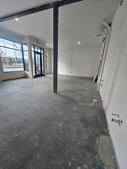 More Photos Of 90 Wealthy St SE, Grand Rapids Apartments For Lease