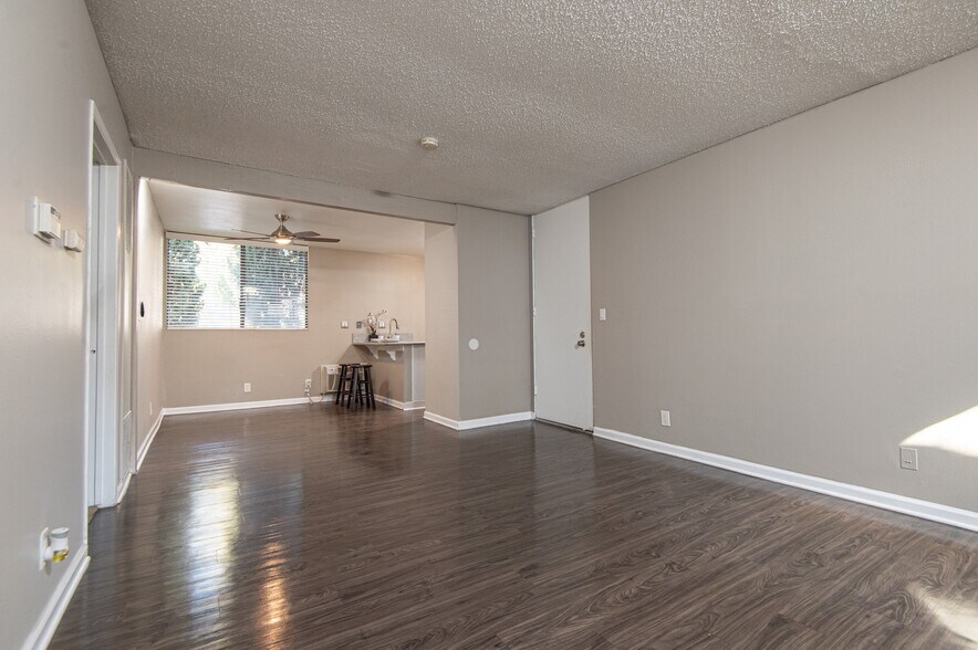 More Photos Of 516 S Indian Hill Blvd, Claremont Apartments For Sale