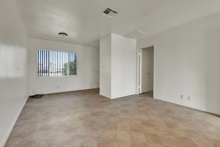 More Photos Of 601 E Rice St, Blythe Apartments For Sale