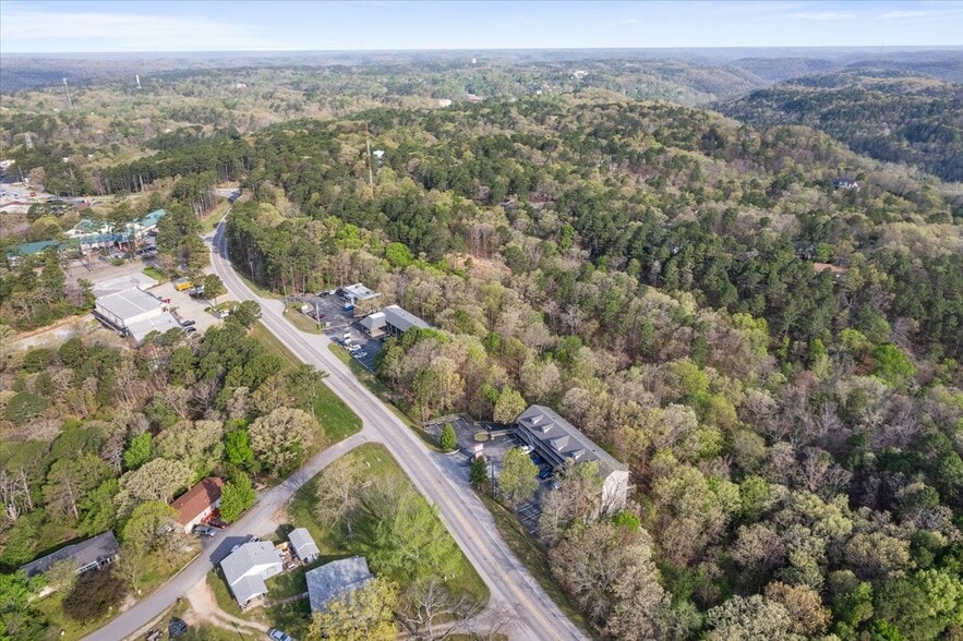 More Photos Of 3043 E Van Buren, Eureka Springs Hotel For Sale