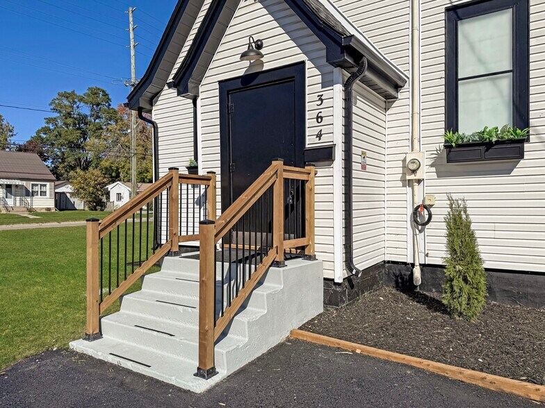 More Photos Of 364 Regent St, Orillia Religious Facility For Sale
