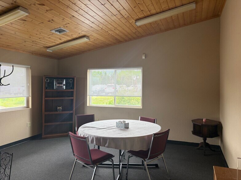 More Photos Of 15614 Windrose Ln, Hayward Office For Lease