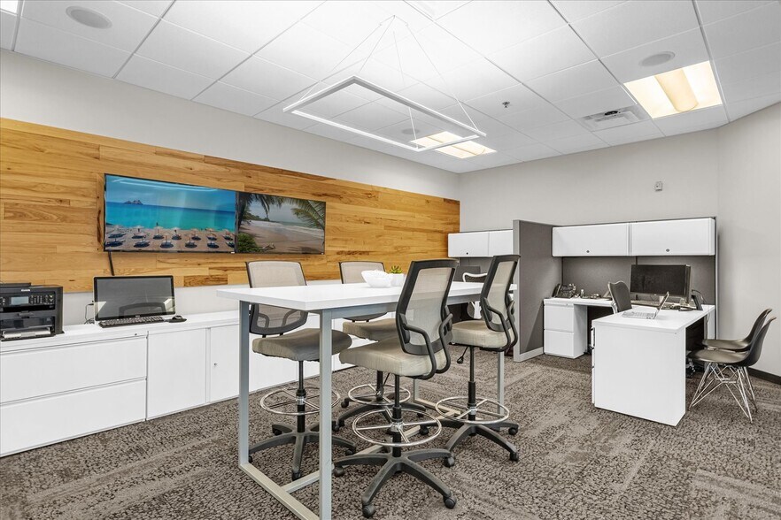 More Photos Of 121-189 S Orange Ave, Orlando Office Residential For Sale