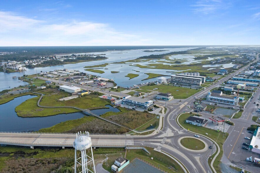 More Photos Of 404 Roland Ave, Surf City Restaurant For Sale