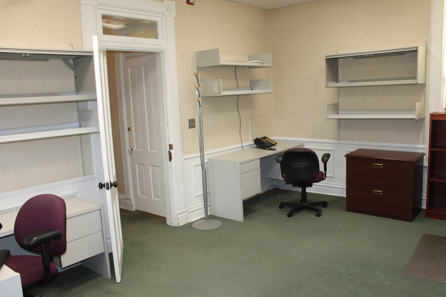 More Photos Of 215 Fulton St, Geneva Office For Lease