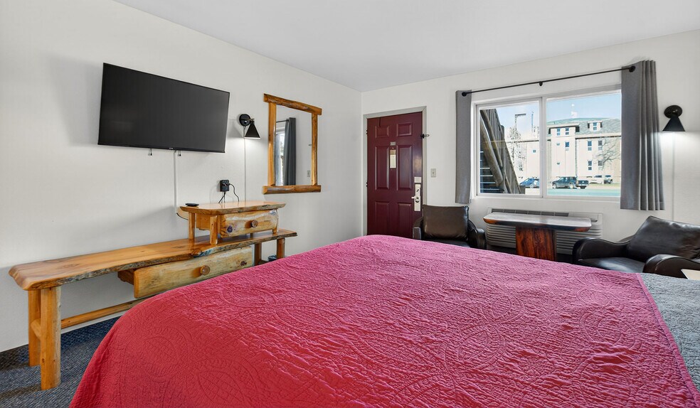 More Photos Of 102 E Greenwood St, Enterprise Hotel For Sale