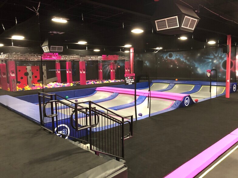 More Photos Of 851 Highway 6, Iowa City Sports And Entertainment For Sale