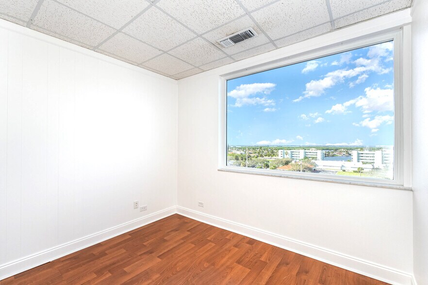 More Photos Of 1980 N Atlantic Ave, Cocoa Beach Medical For Lease