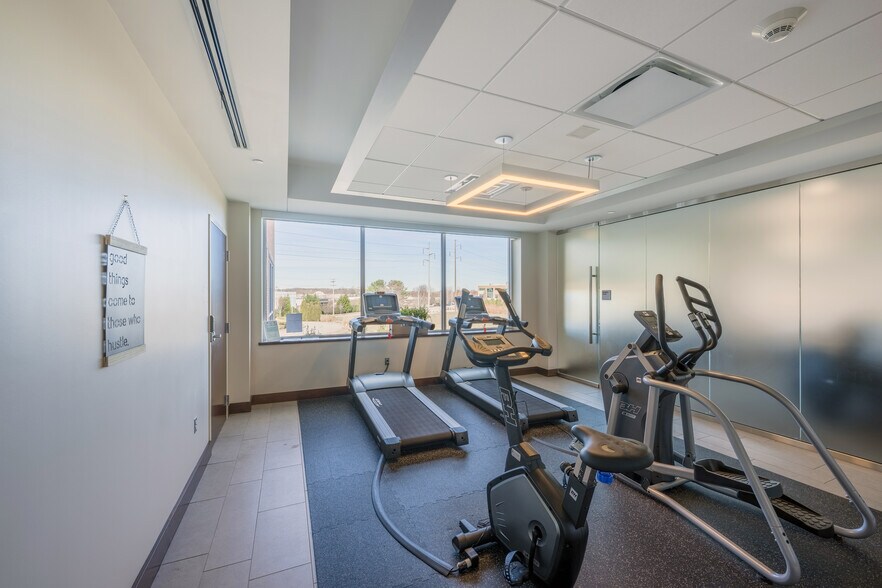 More Photos Of 1 Coastway Blvd, Warwick Office For Lease