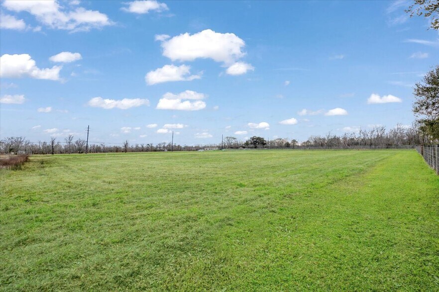 More Photos Of 0 Bailey Rd, Pearland Land For Sale