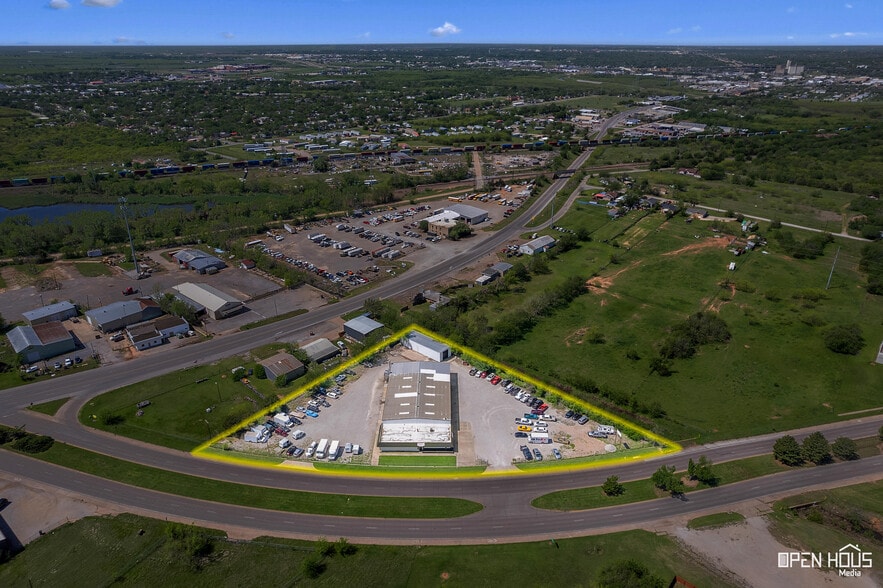 Primary Photo Of 1841 Mlk Jr Blvd, Wichita Falls Specialty For Sale