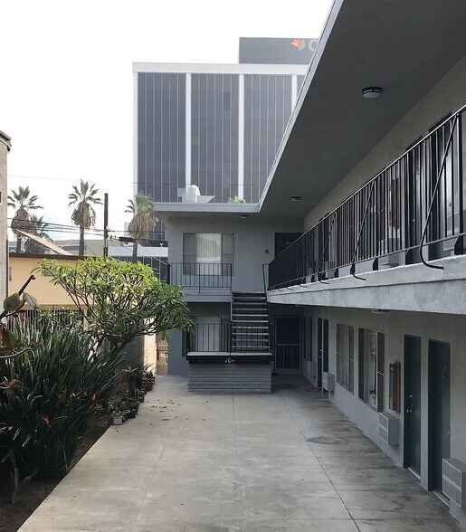 More Photos Of 942 S Burlington Ave, Los Angeles Apartments For Sale
