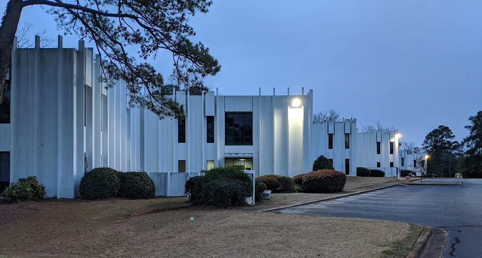 More Photos Of 2500 W Broad St, Athens Office For Sale