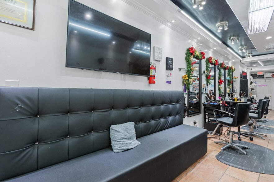 741747 E Main St, Bridgeport, CT 06608 Apartments For Sale