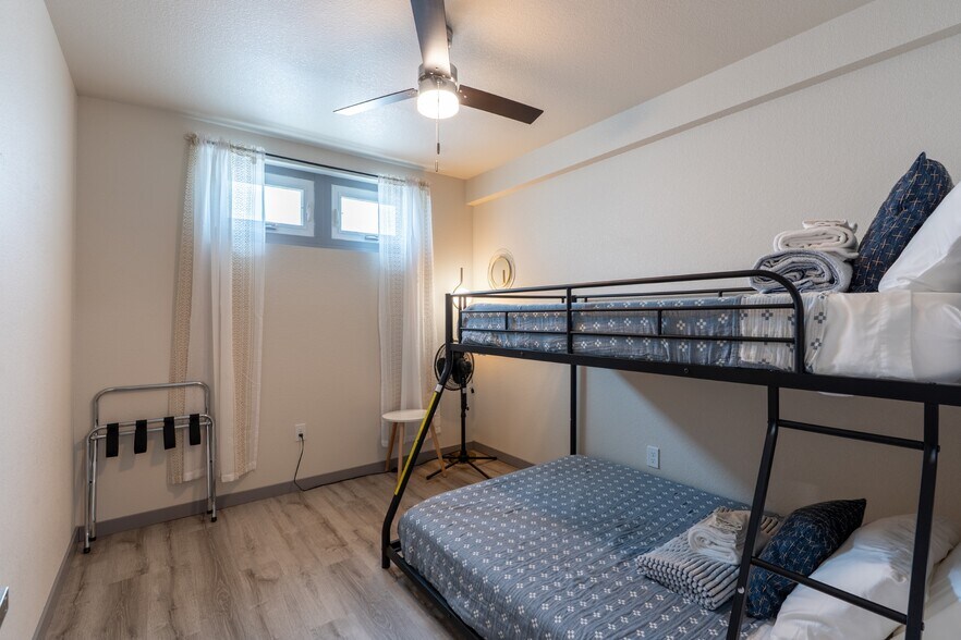 More Photos Of 632 Mount Rushmore Rd, Custer Specialty For Sale