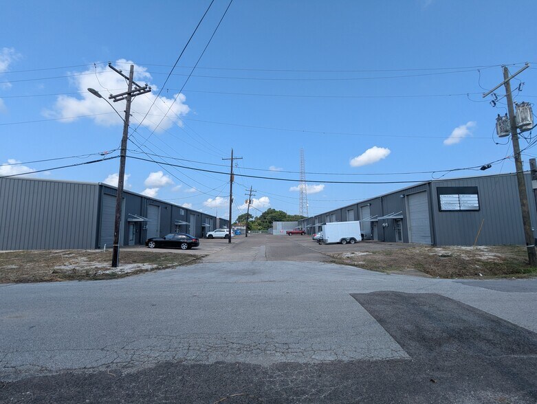 More Photos Of 51-89 Sawyer St, Beaumont Flex For Sale