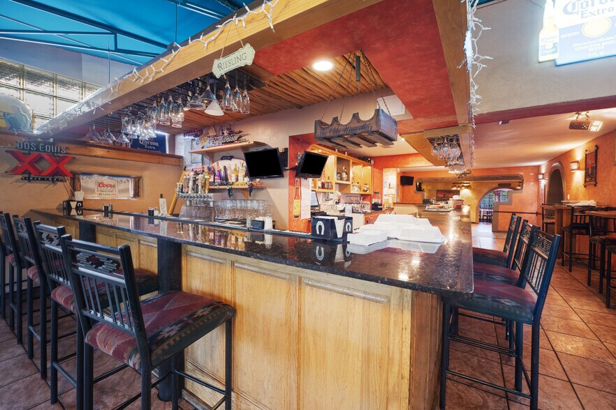 More Photos Of 8032 4th St NW, Albuquerque Restaurant For Sale