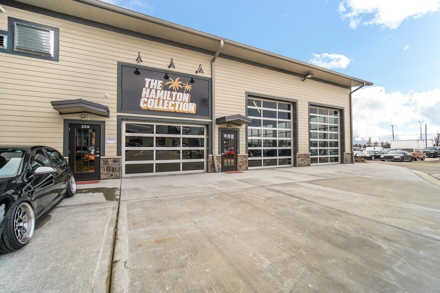 Primary Photo Of 2112 Ferry Rd, Naperville Warehouse For Sale