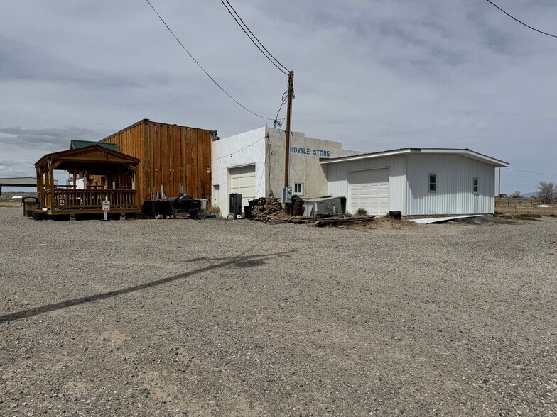 More Photos Of 1550 Missouri Valley Rd, Riverton Restaurant For Sale