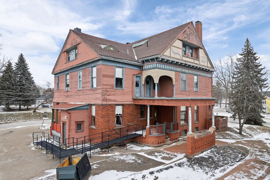 More Photos Of 1435 Market Ave N, Canton Office Residential For Sale