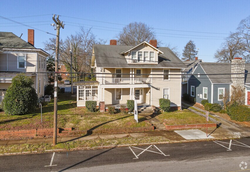Primary Photo Of 125 N Tradd St, Statesville Office For Sale