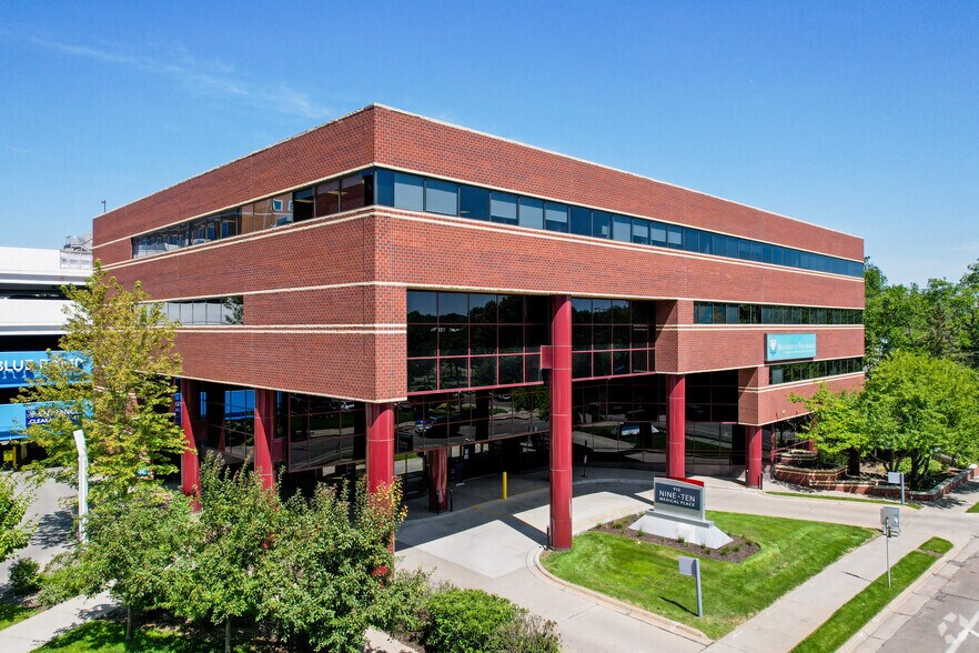 Primary Photo Of 910 E 26th St, Minneapolis Medical For Lease