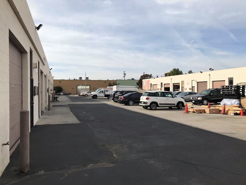 More Photos Of 8824-8832 Shirley Ave, Northridge Light Manufacturing For Lease
