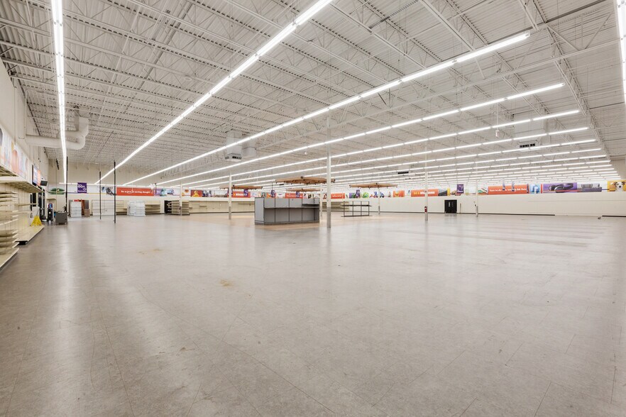 More Photos Of 5252 Bardstown Rd, Louisville General Retail For Sale