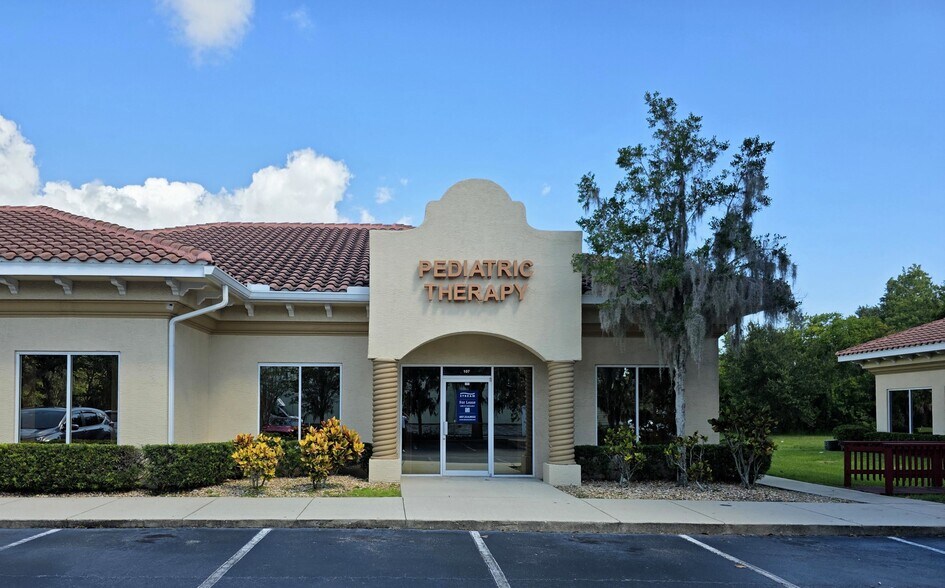 More Photos Of 900 N Swallow Tail Dr, Port Orange Medical For Lease