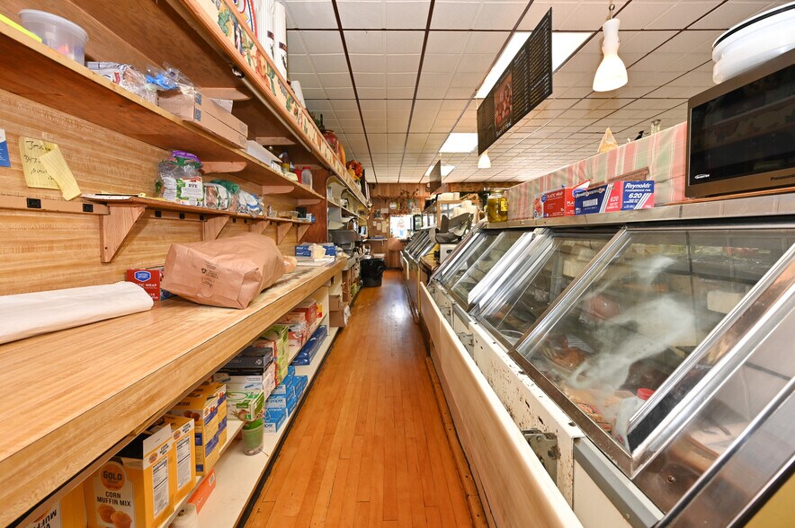 More Photos Of 1420 Park Ave, Merrick Convenience Store For Sale