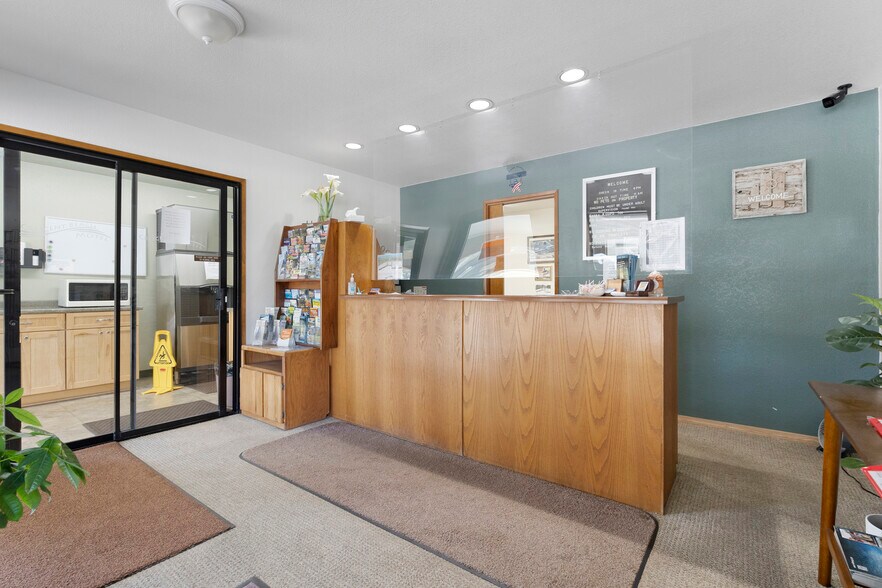 More Photos Of 1455 US Highway 101 S, Crescent City Hotel For Sale