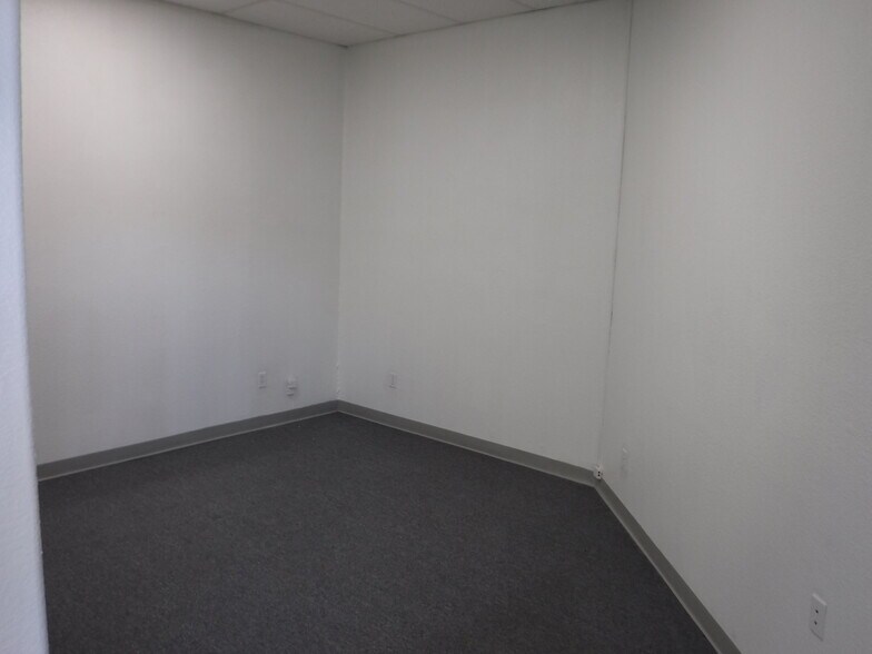 More Photos Of 3773 30th St, San Diego Unknown For Lease