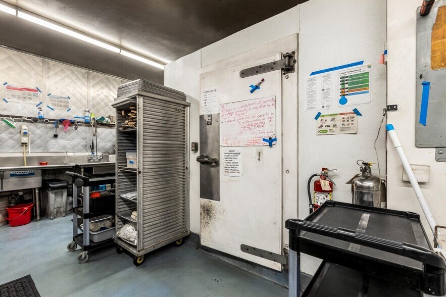 More Photos Of 535 Mill St, Grass Valley Restaurant For Sale