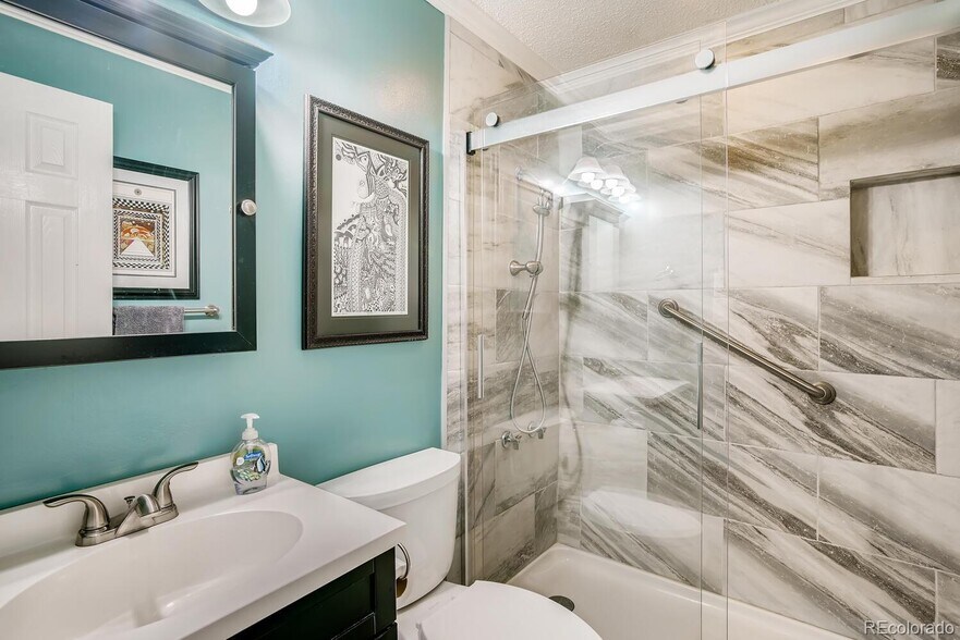 More Photos Of 2805-2901 S Locust St, Denver Apartments For Sale