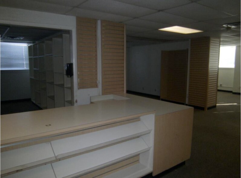 More Photos Of 201 Court St, Muskogee Office For Sale