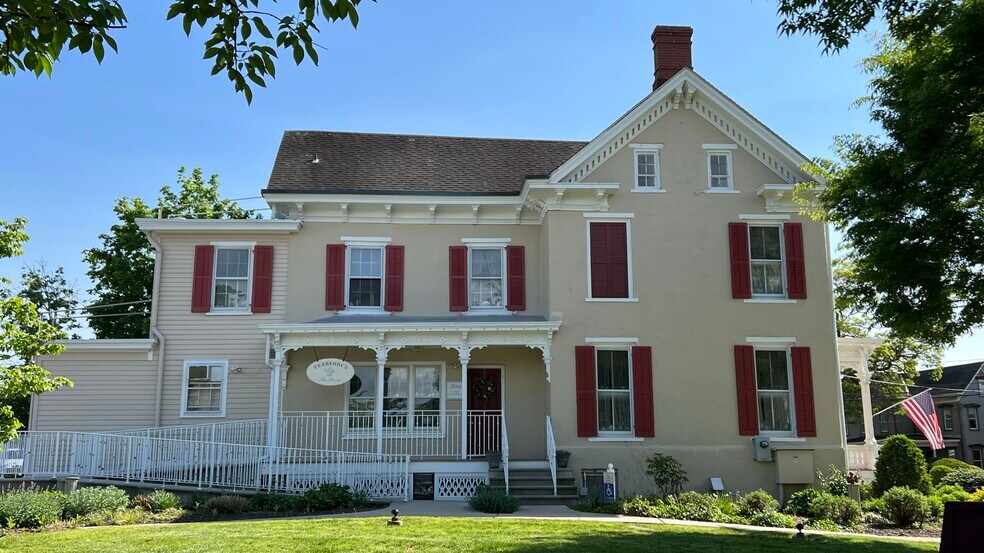 More Photos Of 2 Main St, Flemington Restaurant For Sale