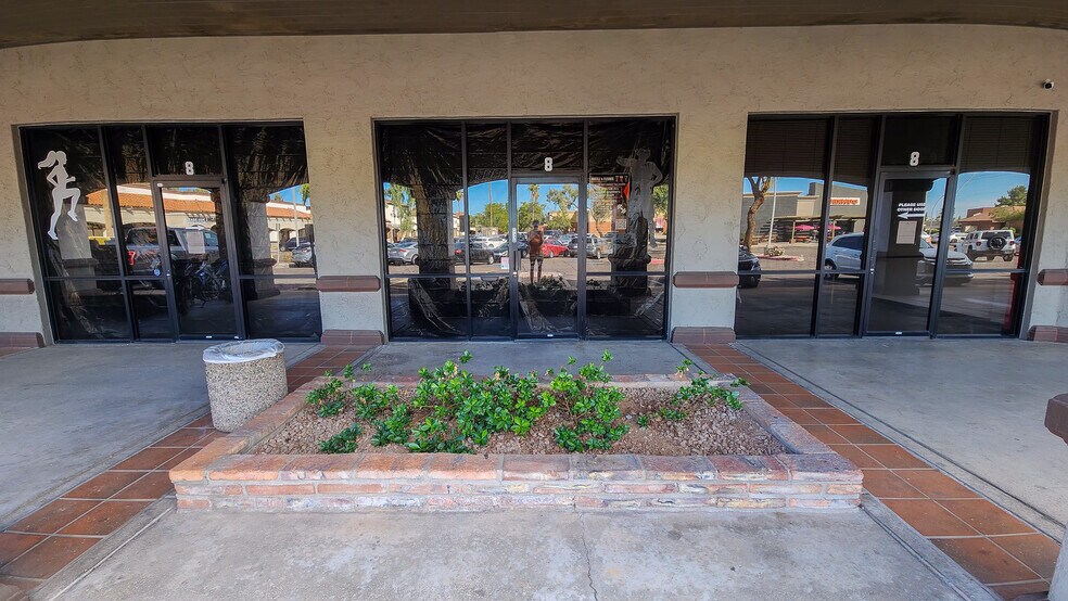 More Photos Of 2111 S Alma School Rd, Mesa General Retail For Lease