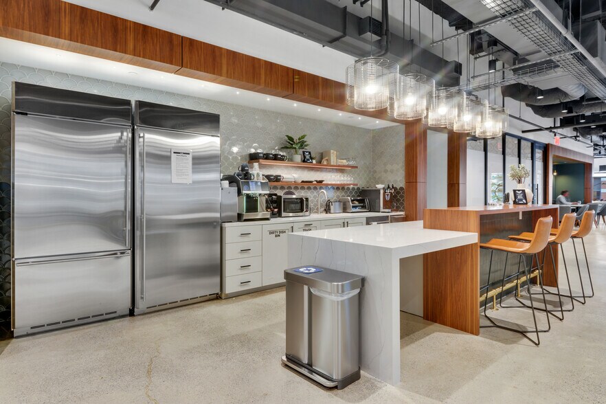 More Photos Of 125 High St, Boston Coworking Space