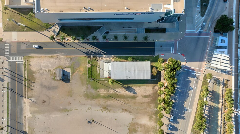 More Photos Of 1525 Shoreline Blvd, Corpus Christi Storefront Retail Office For Sale