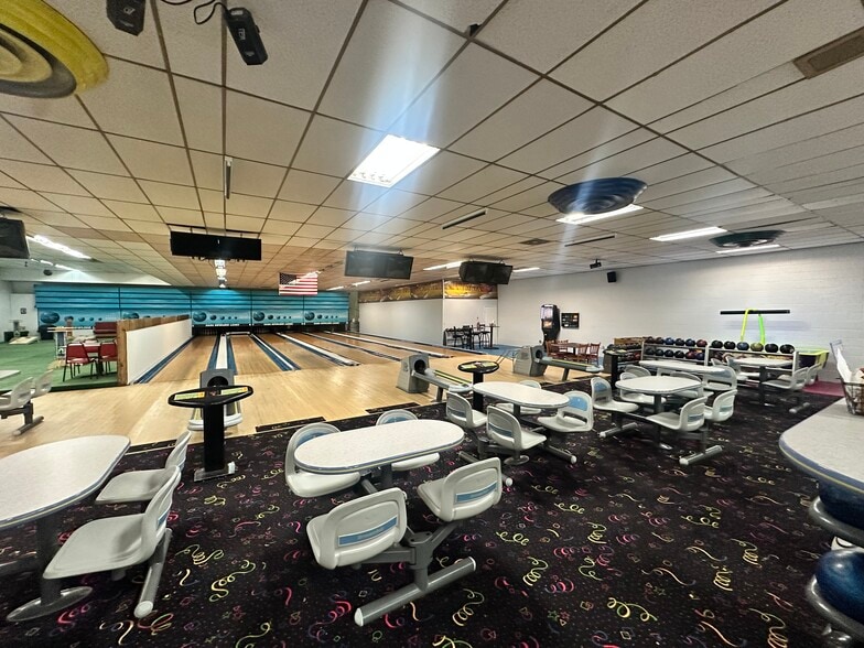 More Photos Of 918 Sage Ave, Kemmerer Sports And Entertainment For Sale