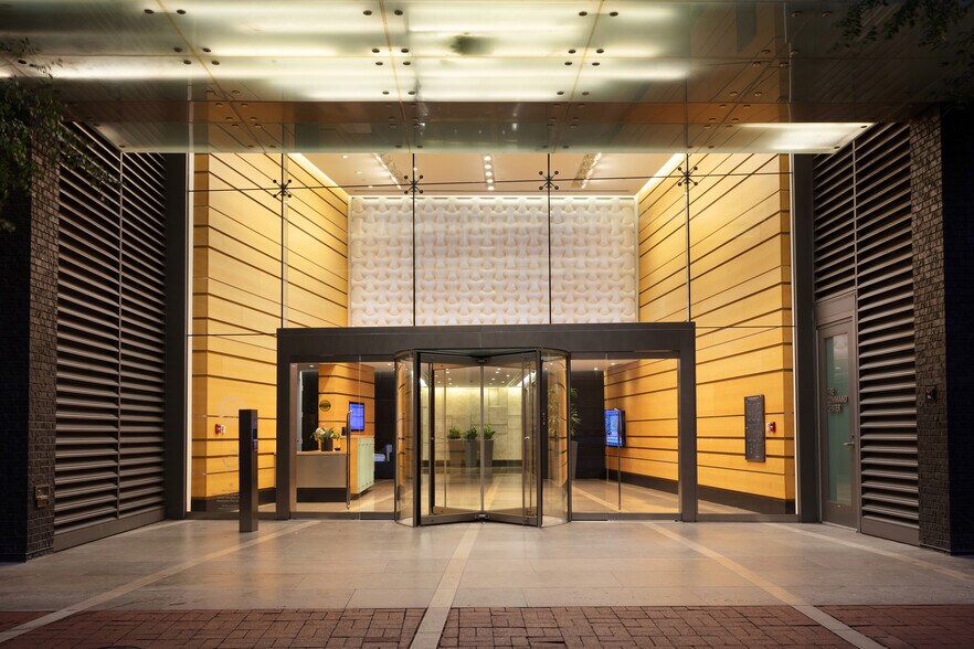 More Photos Of 733 10th St NW, Washington Office For Lease