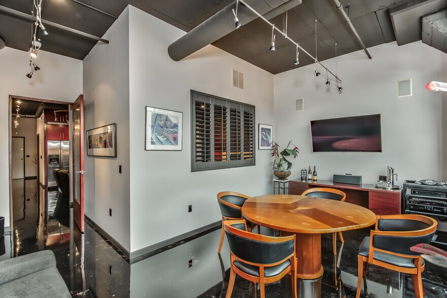 More Photos Of 1314 NW Irving St, Portland Apartments For Sale