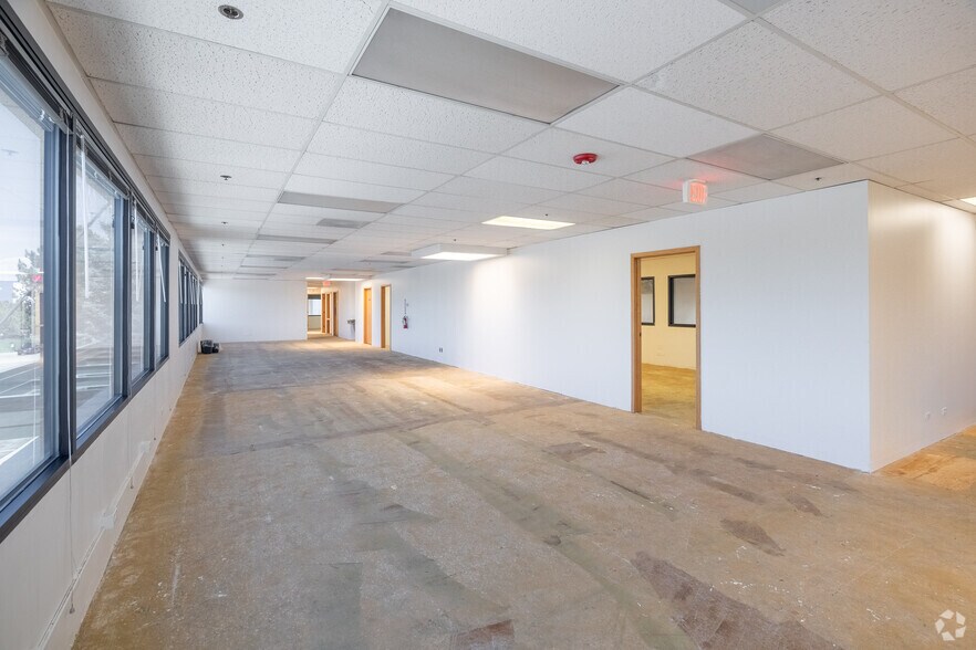 More Photos Of 3550 Odessa Way, Aurora Manufacturing For Lease