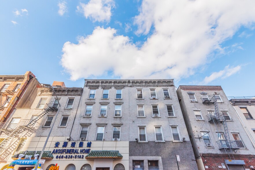 More Photos Of 35 Madison St, New York Apartments For Sale