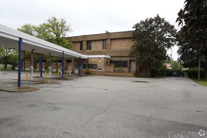More Photos Of 4350 W Lincoln Hwy, Matteson Office For Sale