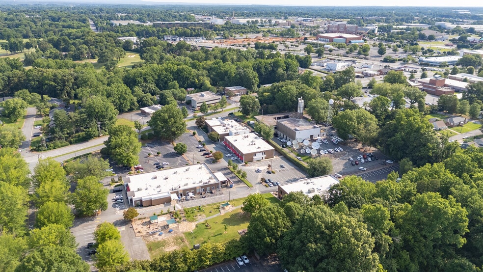 More Photos Of 710 Coliseum Dr, Winston-Salem Unknown For Lease